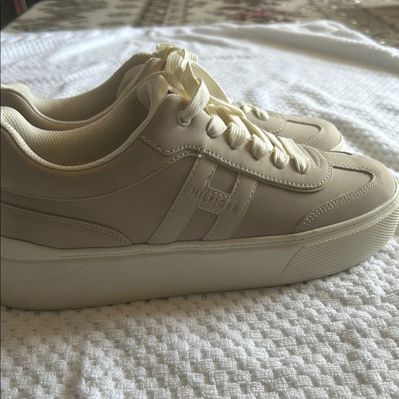 Chic Cream Lace-Up Sneakers - Picture 7 of 8